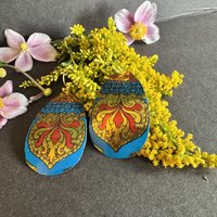 Lattice Lace Large Tear Shiny Tin Earrings