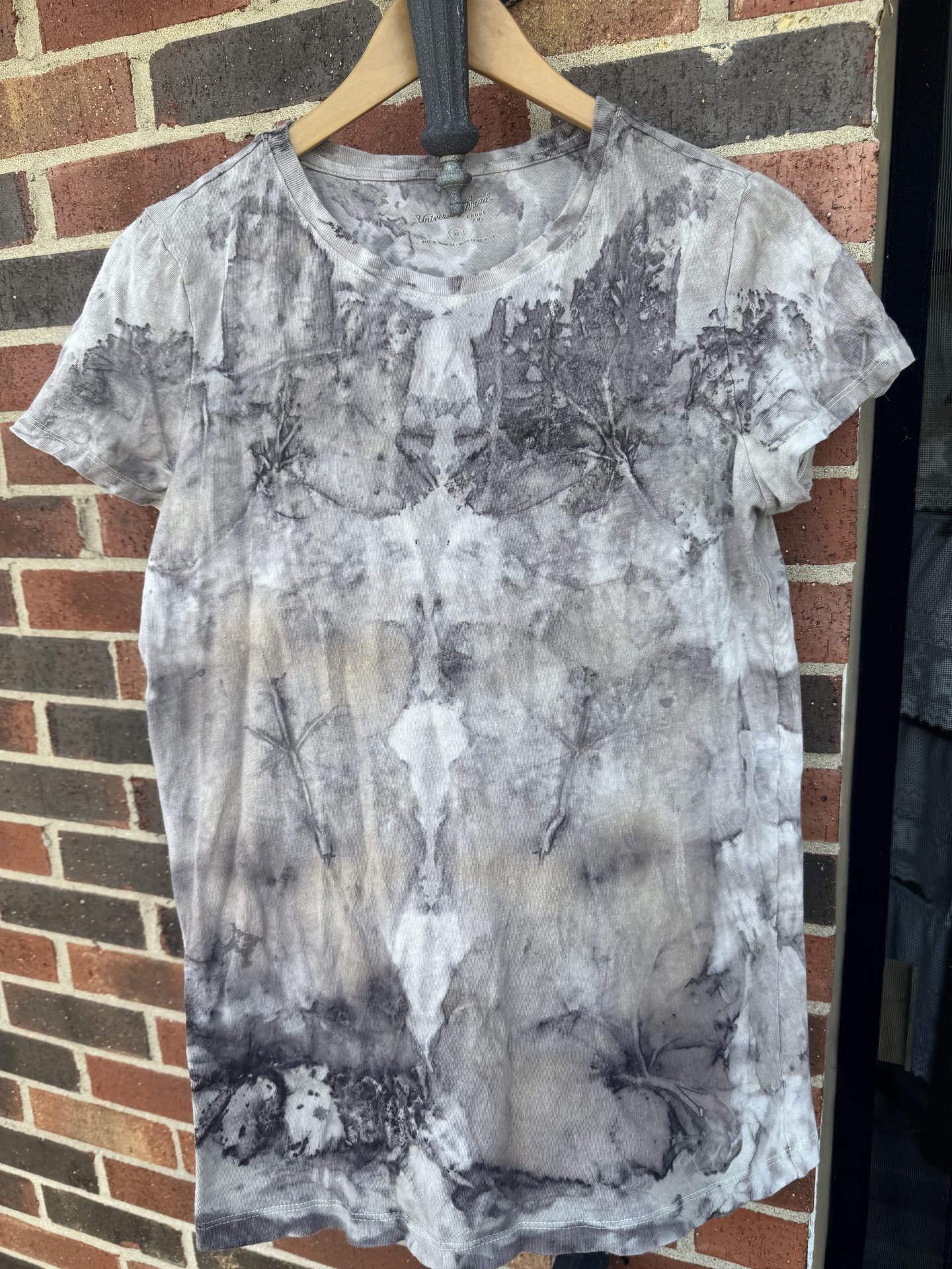Universal Thread XS Ecoprinted T-Shirt