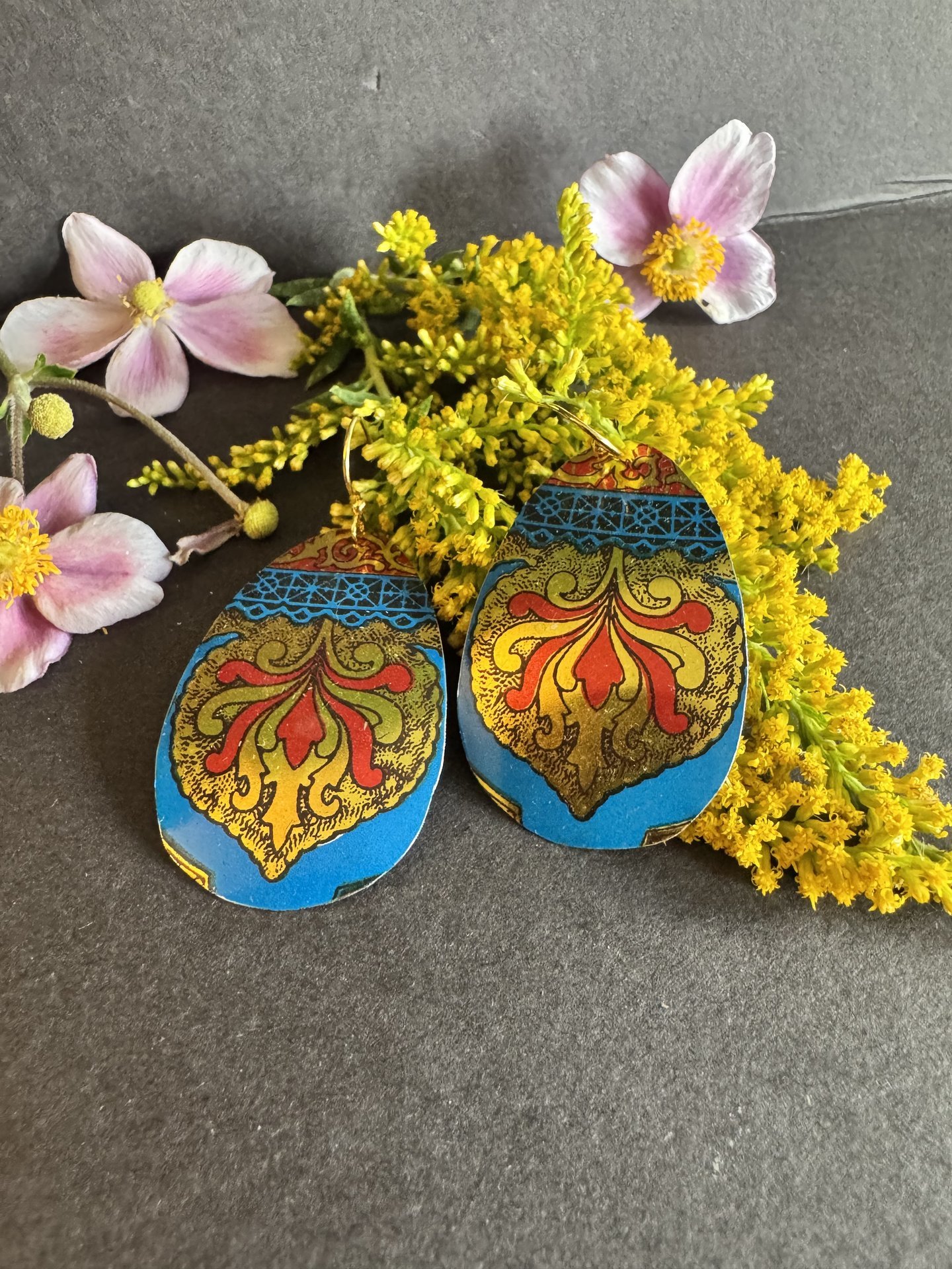 Lattice Lace Large Tear Shiny Tin Earrings